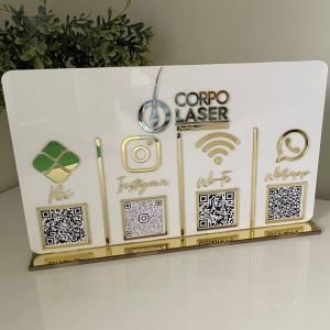 Placa Display 4 QR CODE em Acrílico Acrílico 2mm 26X14cm  Logotipo Personalizado  