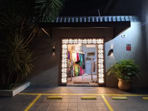 PÓRTICO EM ACM RENDILHADO COM ILUMINAÇÃO BACKLIGTH PÓRTICO RENDILHADO Personalizado    